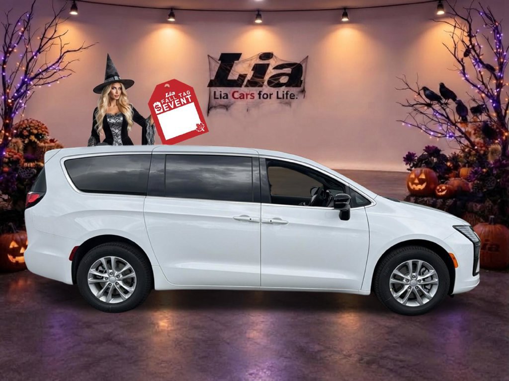 New 2027 Chrysler Pacifica Select AWD/4WD image 2