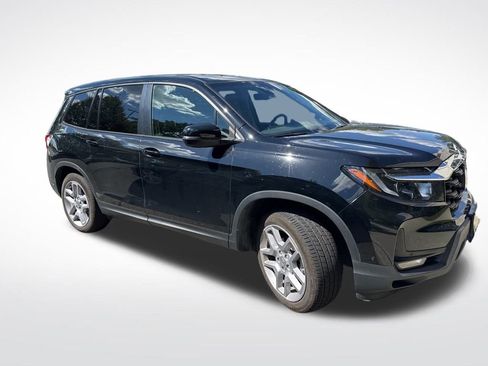 Used 2025 Honda Passport EX-L image 2