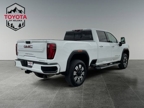 Used 2024 GMC Sierra 2500 Denali w/ Denali Reserve Package AWD/4WD image 5