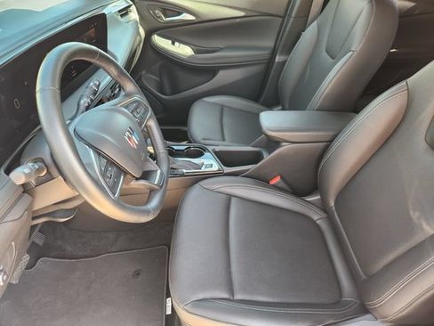 Used 2024 Buick Encore GX Sport Touring w/ Advanced Technology Package FWD image 13