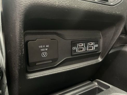 Used 2023 Jeep Grand Cherokee L Limited image 22