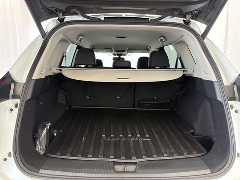 Used 2025 Nissan Rogue SV w/ Rock Creek Premium Package AWD/4WD image 13