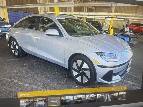 Used 2024 Hyundai Ioniq 6 SE RWD image 2