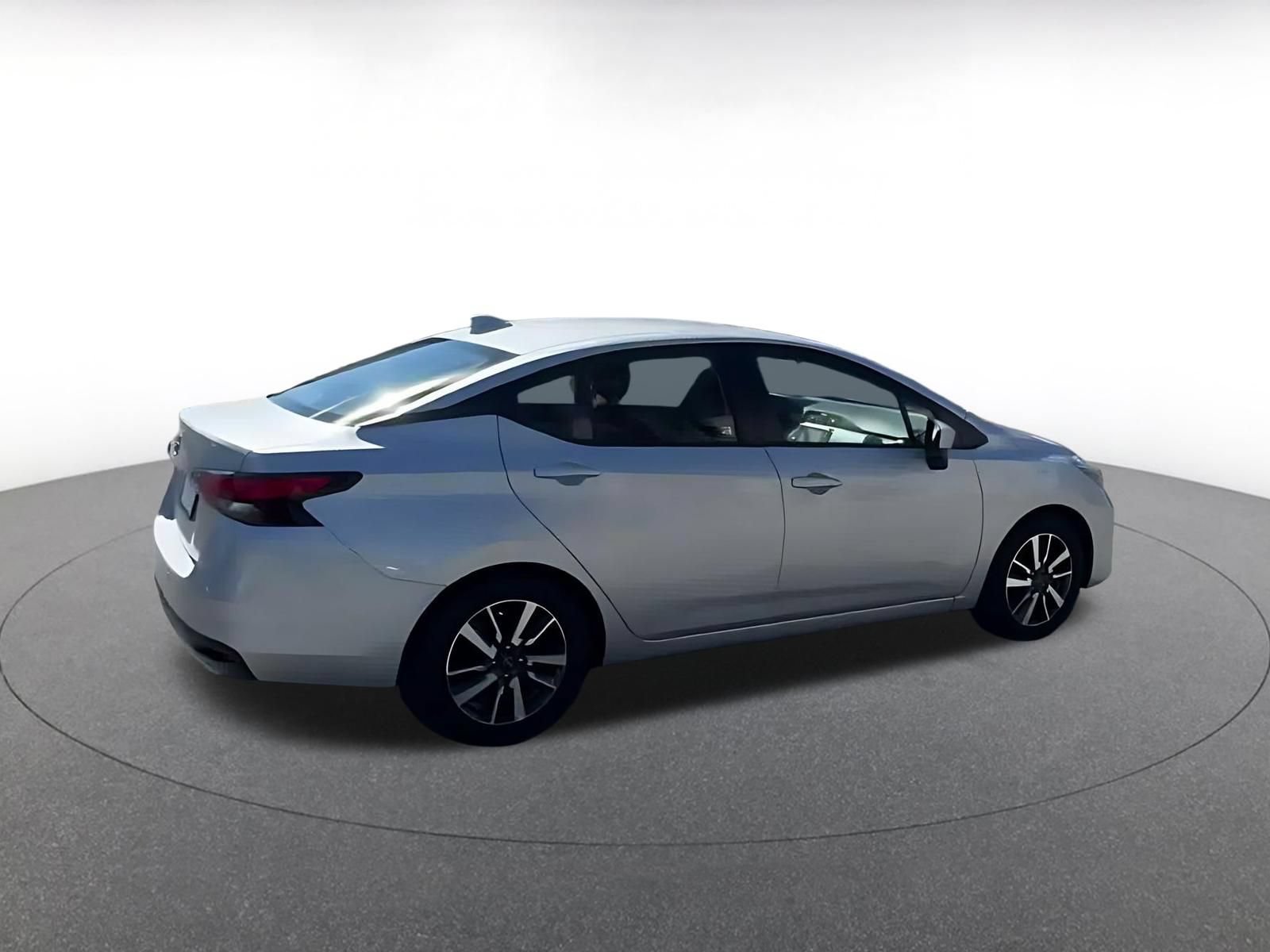 Used 2025 Nissan Versa SV FWD image 14