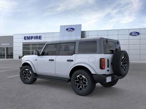 New 2026 Ford Bronco Outer Banks image 4