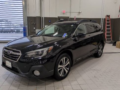 Used 2019 Subaru Outback 3.6R Limited image 3