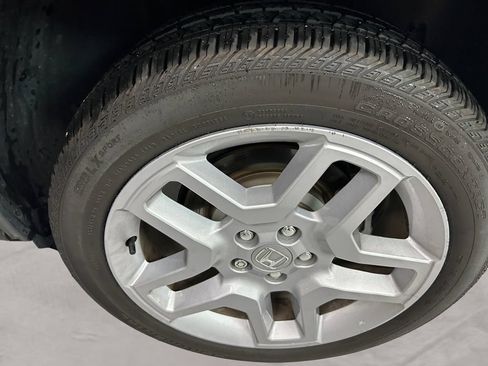 Used 2025 Honda Passport EX-L image 14