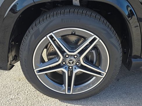 New 2026 Mercedes-Benz GLS 450 4MATIC image 8