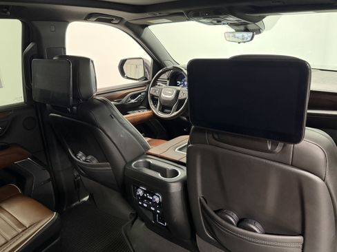 Used 2023 GMC Yukon Denali Ultimate image 30