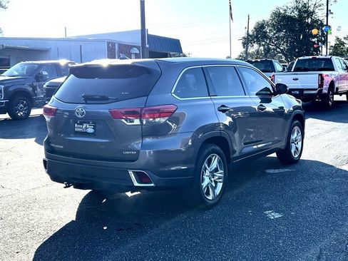 Used 2018 Toyota Highlander Limited image 5