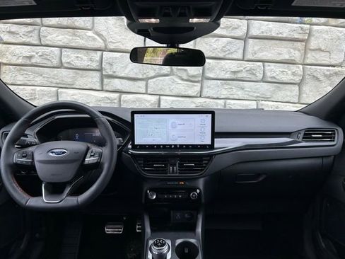Certified 2023 Ford Escape ST-Line w/ Tech Pack #1 AWD/4WD image 10