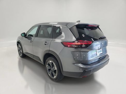 Used 2025 Nissan Rogue SV AWD/4WD image 7