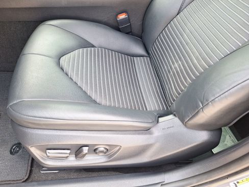 Used 2024 Toyota Camry SE w/ Convenience Package FWD image 15