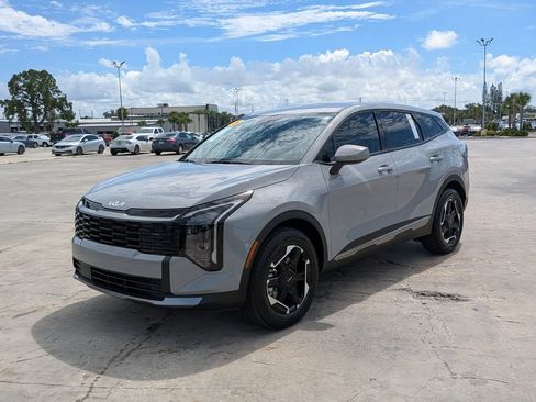 Certified 2026 Kia Sportage S AWD/4WD image 4