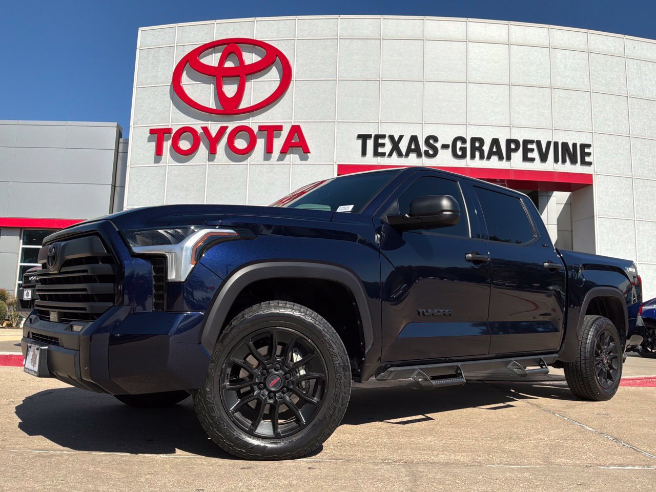 Used 2024 Toyota Tundra SR5 AWD/4WD image 2