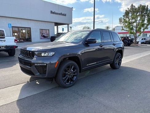 New 2026 Jeep Grand Cherokee Limited AWD/4WD image 3