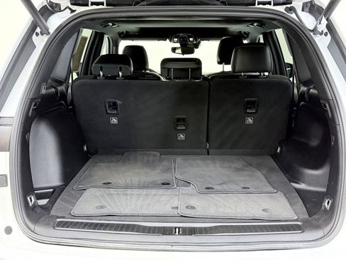 Certified 2024 Jeep Grand Cherokee Altitude image 6