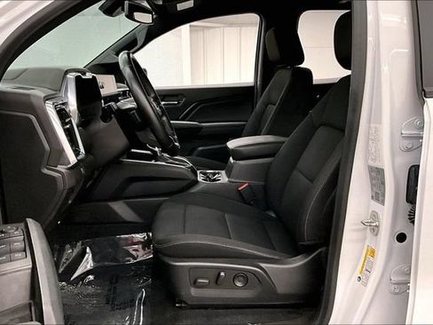 Used 2024 GMC Canyon Elevation w/ Convenience Package AWD/4WD image 24