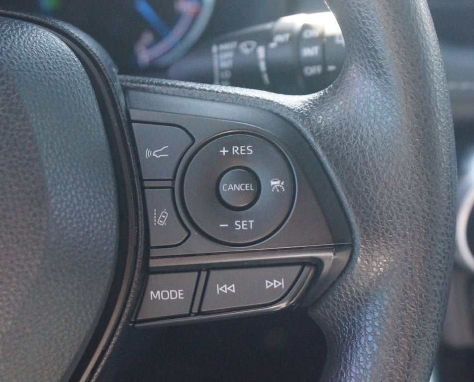 Used 2025 Toyota RAV4 XLE w/ Convenience Package AWD/4WD image 10