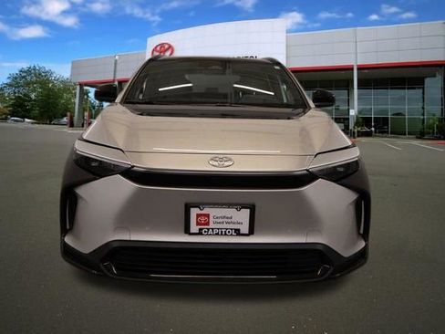 Used 2024 Toyota bZ4X XLE w/ Weather Package image 6