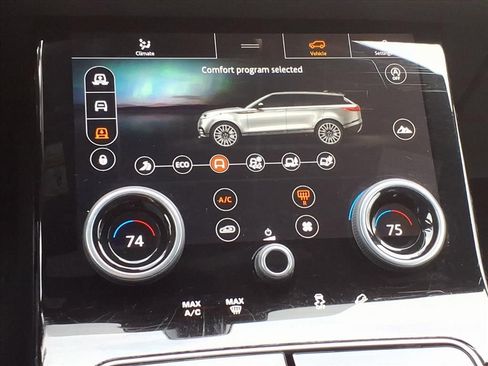 Certified 2020 Land Rover Range Rover Velar R-Dynamic S image 23