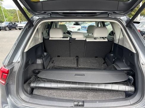 Used 2020 Volkswagen Tiguan SEL w/ 3rd Row Seat Package AWD/4WD image 16