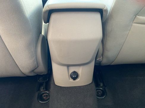 Used 2012 Ford Focus SEL w/ SEL/Titanium Winter Pkg image 12