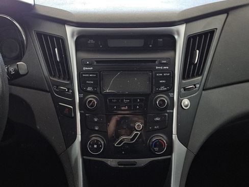 Used 2013 Hyundai Sonata GLS w/ Popular Equipment Pkg FWD image 12