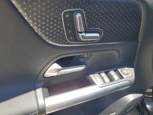 Certified 2025 Mercedes-Benz GLA 250 image 18