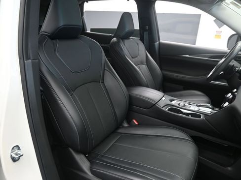Used 2023 INFINITI QX60 Luxe w/ Performance Audio Package image 41