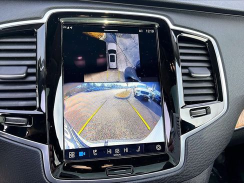 Certified 2024 Volvo XC90 B6 Plus w/ Protection Package Premier image 27