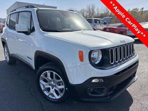 Used 2018 Jeep Renegade Latitude image 1