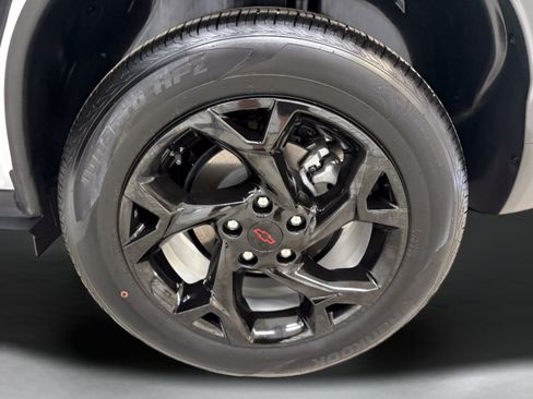 Used 2024 Chevrolet Trax LS w/ LS Convenience Package FWD image 7