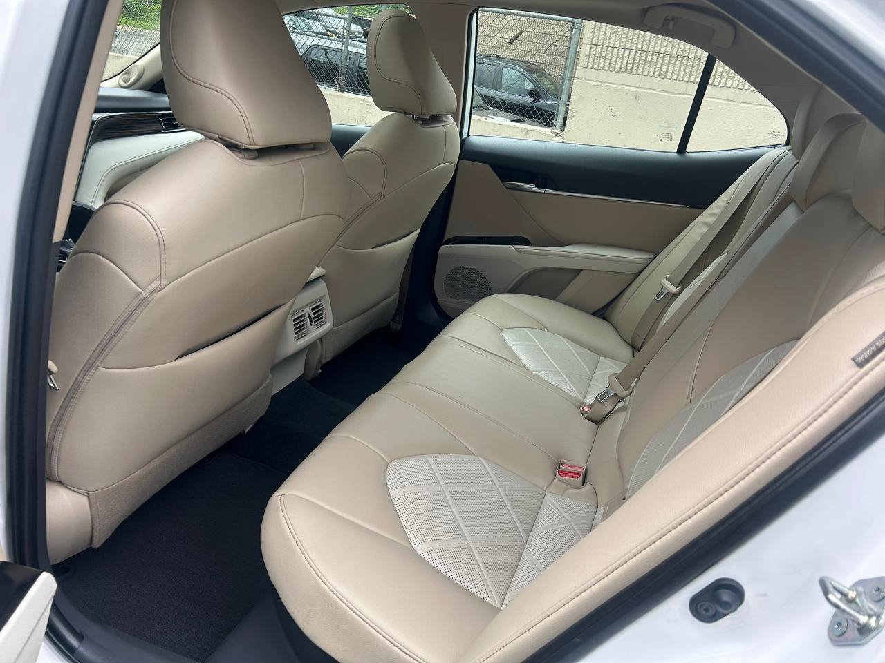 Used 2019 Toyota Camry XLE w/ Driver Assist Package FWD image 16