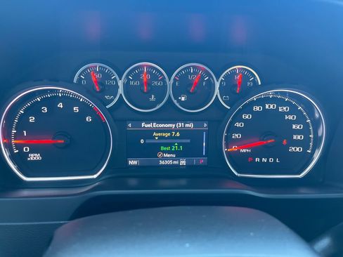 Used 2021 Chevrolet Silverado 2500 Custom w/ Custom Value Package image 17