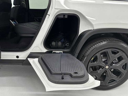 Used 2023 Rivian R1T Adventure image 42