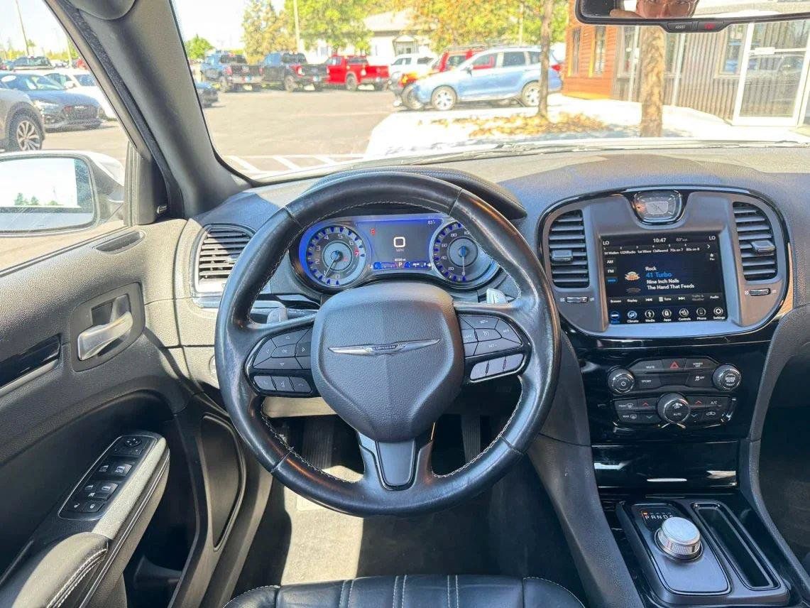 Used 2019 Chrysler 300 S AWD/4WD image 14