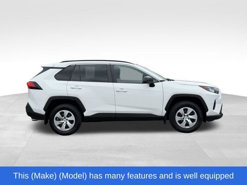 Used 2019 Toyota RAV4 LE w/ Carpet Mat Package FWD image 10