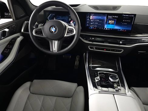 Used 2026 BMW X7 xDrive40i w/ Executive Package AWD/4WD image 21