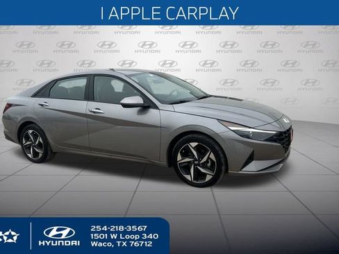 Used 2023 Hyundai Elantra SEL w/ Convenience Package image 5
