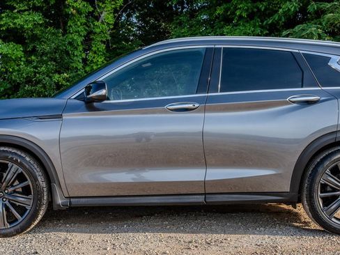 Used 2020 INFINITI QX50 Essential w/ Edition 30 Package FWD image 2