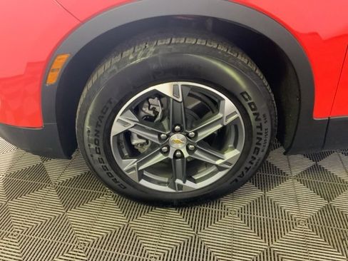 Used 2025 Chevrolet Blazer LT image 12