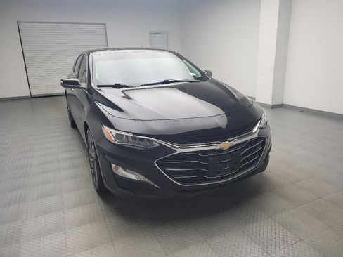 Used 2020 Chevrolet Malibu Premier FWD image 14