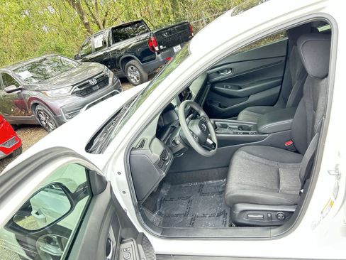 Used 2024 Honda Accord EX image 10