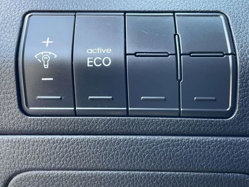 Used 2013 Hyundai Elantra GT w/ Touch & Go Pkg image 15