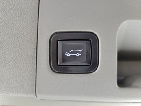 Certified 2023 Cadillac XT5 Premium Luxury w/ Technology Package image 9