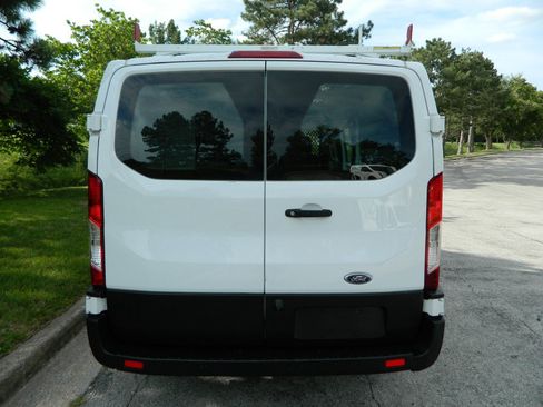 Used 2019 Ford Transit 250 130 Low Roof w/ Exterior Upgrade Package RWD image 8