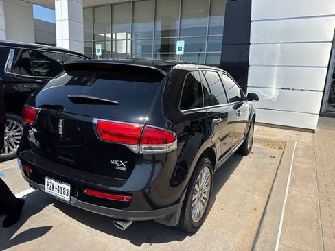 Used 2015 Lincoln MKX FWD w/ Equipment Group 101A image 5