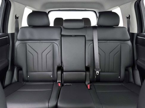 New 2026 Hyundai Santa Fe SEL FWD image 16