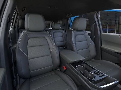 New 2026 Chevrolet Equinox LT w/ Convenience Package II FWD image 18